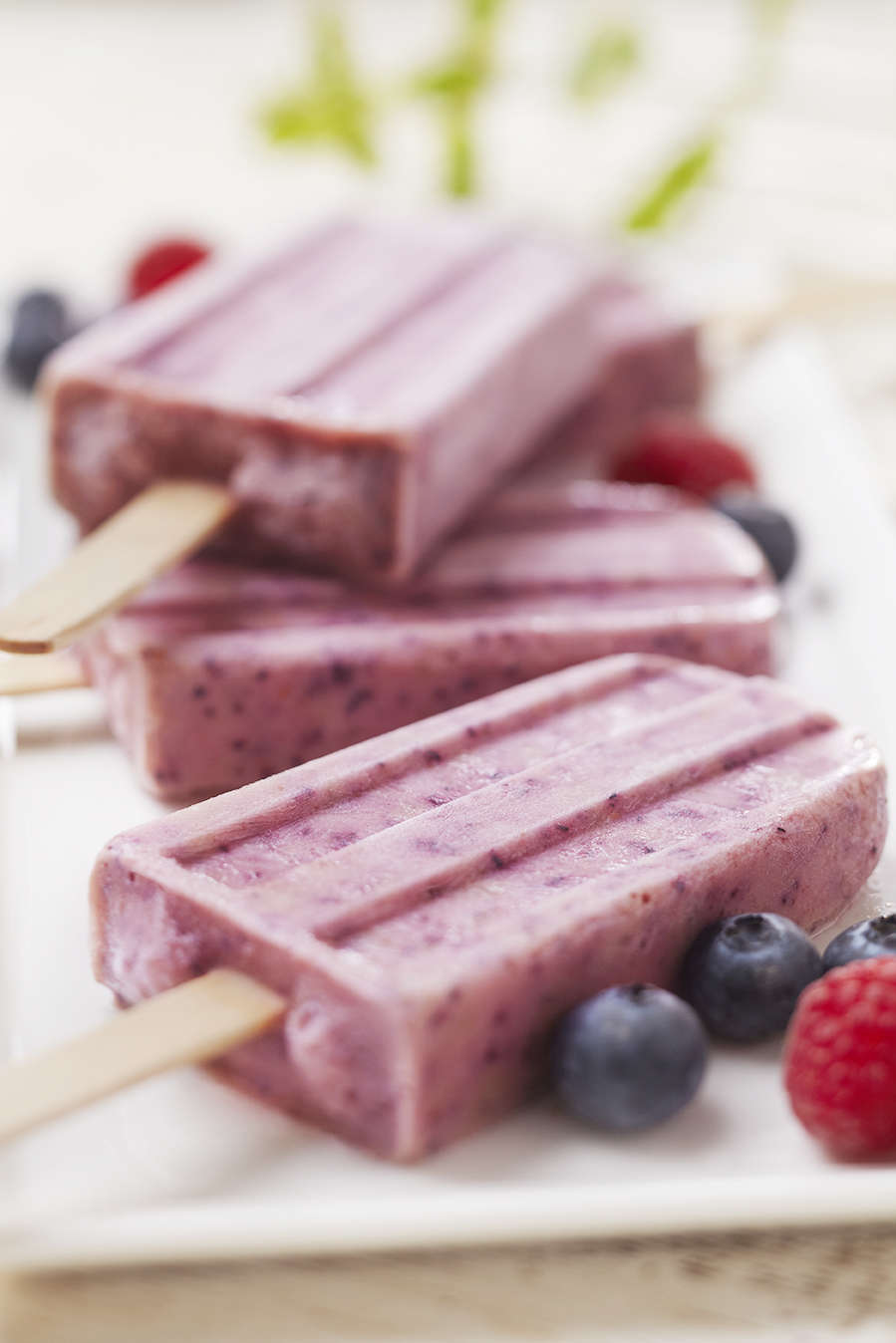 Creamy Berry Banana Pops 