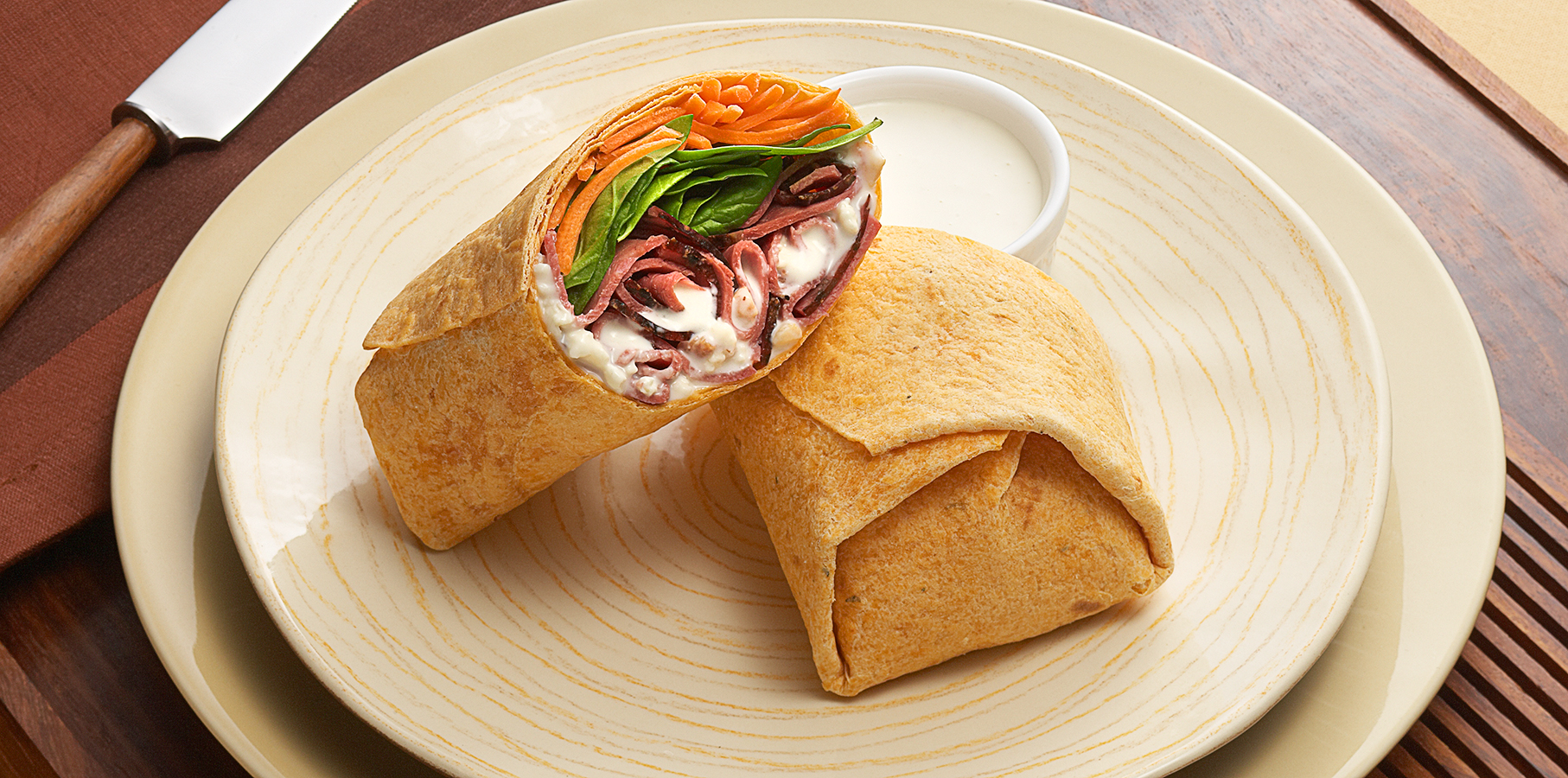Roast Beef Wrap with Blue Cheese